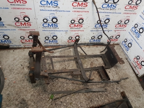 New Holland 8360, 8260, 8160, Tm120, Tm140 Bonnet, Hood Support Kit 82006312 - Hood for Farm tractor: picture 3 New Holland 8360, 8260, 8160, Tm120, Tm140 Bonnet, Hood Support Kit 82006312 - Hood for Farm tractor: picture 3
