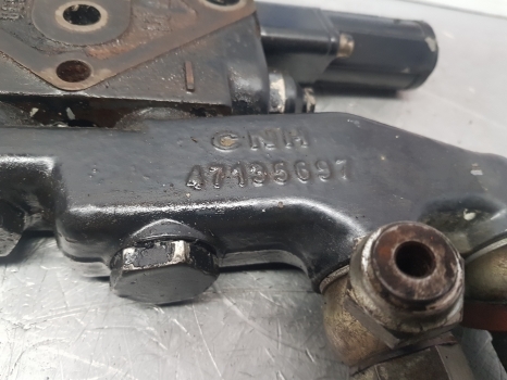 New Holland Case Hydraulic Auxiliary Valve Slice 5146538, 47135697, 87396804 - Hydraulic valve for Farm tractor: picture 2 New Holland Case Hydraulic Auxiliary Valve Slice 5146538, 47135697, 87396804 - Hydraulic valve for Farm tractor: picture 2