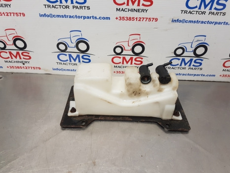 New Holland Case Maxxum Windshield Washer Reservoir 82030995, 82030996, 82030994 - Wiper for Agricultural machinery: picture 1 New Holland Case Maxxum Windshield Washer Reservoir 82030995, 82030996, 82030994 - Wiper for Agricultural machinery: picture 1