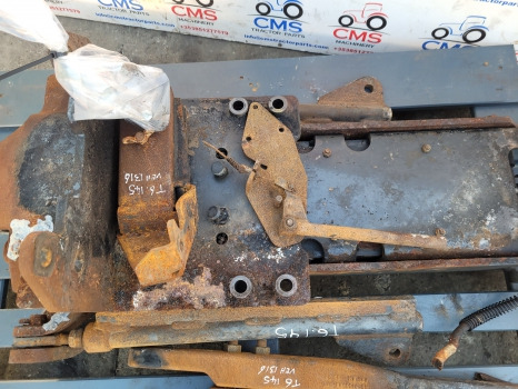 New Holland Case T6, Maxxum, Mxu, T6000, Tsa Ser T6.145 Pick Up Hitch 87482831 - Frame/ Chassis: picture 4 New Holland Case T6, Maxxum, Mxu, T6000, Tsa Ser T6.145 Pick Up Hitch 87482831 - Frame/ Chassis: picture 4