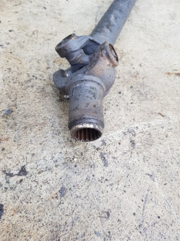 Front axle New Holland Case T7040, T7.260, Puma Front Axle Drive Shaft 84486152: picture 9 Front axle New Holland Case T7040, T7.260, Puma Front Axle Drive Shaft 84486152: picture 9