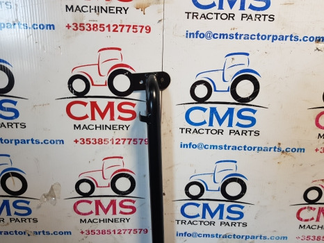 New Holland Case Tm, Mxm, Tl, Tla, Ts Tm190 Door Frame Lhs 82018984 - Door and parts: picture 2 New Holland Case Tm, Mxm, Tl, Tla, Ts Tm190 Door Frame Lhs 82018984 - Door and parts: picture 2