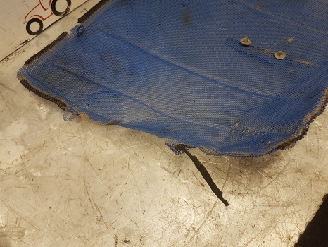 New Holland T4, T5, Td5 Series T5.95 Radiator Grille, Grill Upper 84278053 - Grill for Farm tractor: picture 4 New Holland T4, T5, Td5 Series T5.95 Radiator Grille, Grill Upper 84278053 - Grill for Farm tractor: picture 4