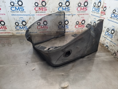 New Holland T5.120, T5 Electro Command, Radiator Grille, Grill Panel 47574398 - Grill: picture 1 New Holland T5.120, T5 Electro Command, Radiator Grille, Grill Panel 47574398 - Grill: picture 1