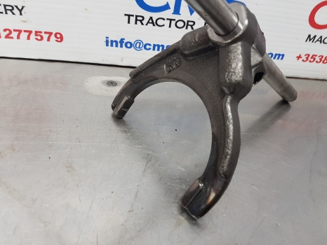 New Holland T5.95, T4, T5, T5000, Transmission Fork 84161752, 84329994 - Transmission: picture 2 New Holland T5.95, T4, T5, T5000, Transmission Fork 84161752, 84329994 - Transmission: picture 2