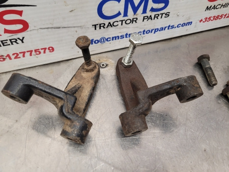 New Holland T7.260, T7040, Case Puma Lwb Front Mudguard Limiter Kit 87475467 - Fender: picture 2 New Holland T7.260, T7040, Case Puma Lwb Front Mudguard Limiter Kit 87475467 - Fender: picture 2