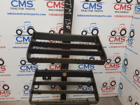 New Holland Tm, 60, Mxm, Fiat M Series, Foot Step Lhs 82009071, 82007892 - Footstep for Agricultural machinery: picture 5 New Holland Tm, 60, Mxm, Fiat M Series, Foot Step Lhs 82009071, 82007892 - Footstep for Agricultural machinery: picture 5