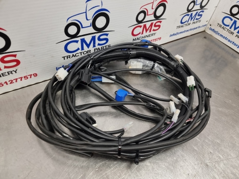 New Holland Tm120-tm155 Engine Wiring Loom, New 82021032 - Cables/ Wire harness: picture 2 New Holland Tm120-tm155 Engine Wiring Loom, New 82021032 - Cables/ Wire harness: picture 2