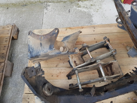 New Holland Tm155, Tm140, Tm165, 8360, Tm, 60, Mxm, Cab Suspension Kit 82036344 - Cab suspension: picture 4 New Holland Tm155, Tm140, Tm165, 8360, Tm, 60, Mxm, Cab Suspension Kit 82036344 - Cab suspension: picture 4