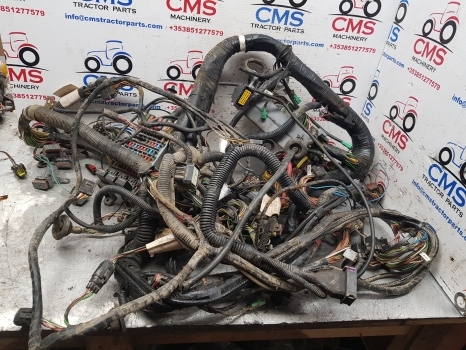 New Holland Tsa Series Cab Wiring Loom 87313607, 82035387, 82039441, 87304271 - Cables/ Wire harness for Farm tractor: picture 1 New Holland Tsa Series Cab Wiring Loom 87313607, 82035387, 82039441, 87304271 - Cables/ Wire harness for Farm tractor: picture 1