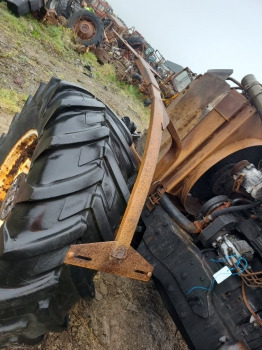 Valtra S230, S240, S260 S280 Front mudguard bracket kit V34826600, V34826700 - Fender: picture 5 Valtra S230, S240, S260 S280 Front mudguard bracket kit V34826600, V34826700 - Fender: picture 5
