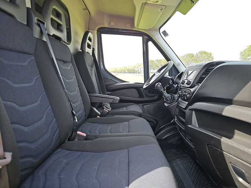 Panel van Iveco Daily 35C15 3.0 L 150 L2H2 DL: picture 6