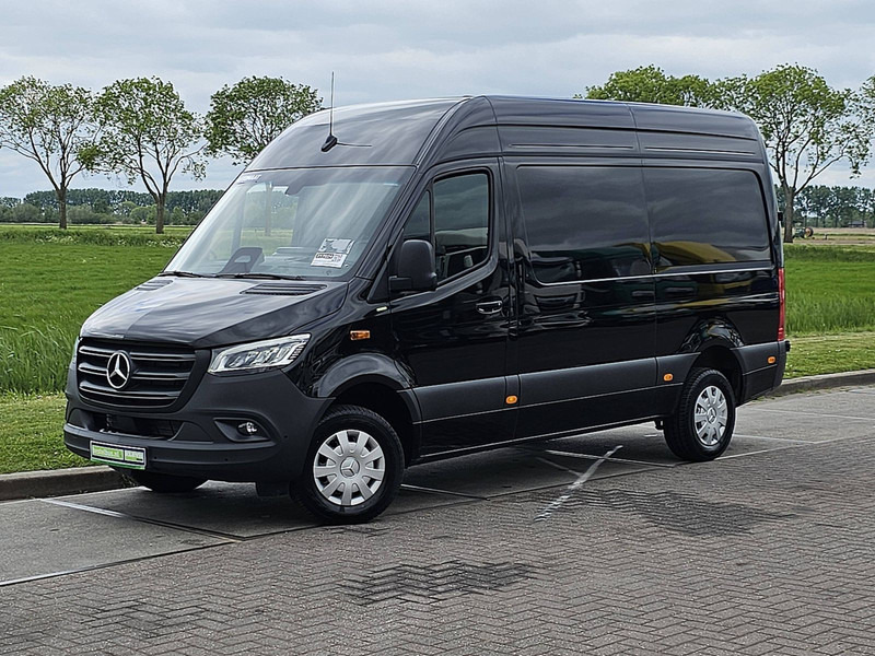 Mercedes-Benz Sprinter 317 L2H2 LED RWD! - Panel van: picture 2 Mercedes-Benz Sprinter 317 L2H2 LED RWD! - Panel van: picture 2
