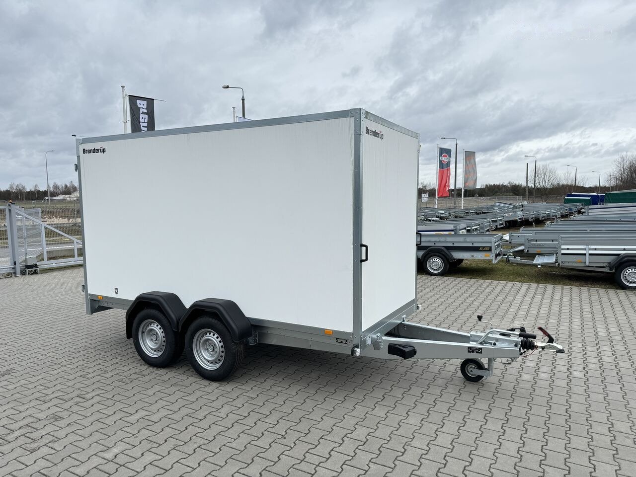Brenderup Cargo 7350 TBD drzwi 350x155x185 cm - Closed box trailer: picture 1 Brenderup Cargo 7350 TBD drzwi 350x155x185 cm - Closed box trailer: picture 1