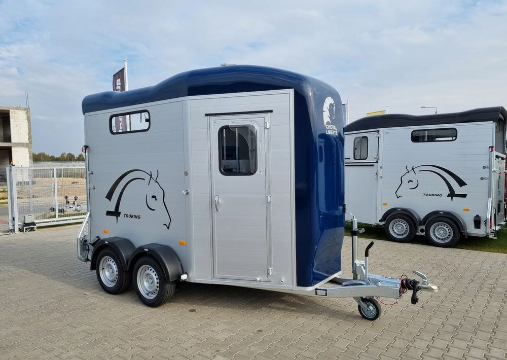 CHEVAL LIBERTÉ Touring Country + siodlarnia | przyczepa dla dwóch koni z rampą z przodu | 2000 kg DMC - Horse trailer: picture 3 CHEVAL LIBERTÉ Touring Country + siodlarnia | przyczepa dla dwóch koni z rampą z przodu | 2000 kg DMC - Horse trailer: picture 3