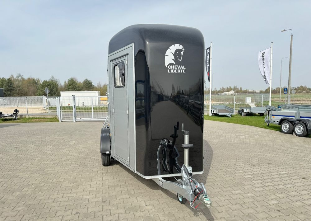 Cheval Liberte Touring Country XL przyczepa na dwa konie | duża siodlarnia | drzwi boczne | rampa przednia | 387×179 cm | ALUMINIOWA | Debon | dostawa | mocna i solidna | - Horse trailer: picture 5 Cheval Liberte Touring Country XL przyczepa na dwa konie | duża siodlarnia | drzwi boczne | rampa przednia | 387×179 cm | ALUMINIOWA | Debon | dostawa | mocna i solidna | - Horse trailer: picture 5