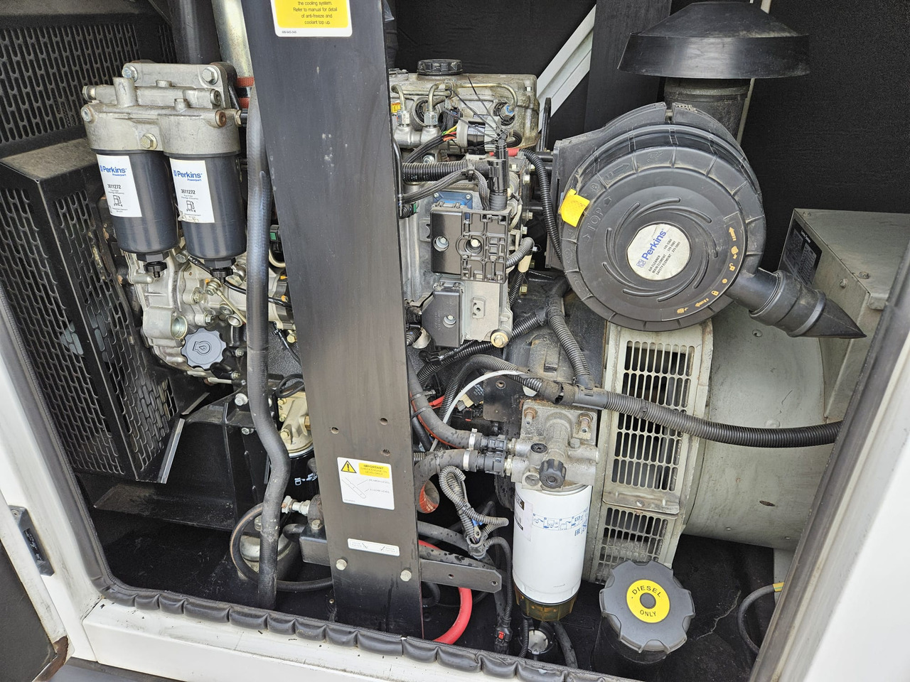 HGI 100KVA PERKINS GENERATOR DIESEL SILENT RENTAL SPECIFICATION HGI 100KVA PERKINS GENERATOR DIESEL SILENT RENTAL SPECIFICATION - Generator set: picture 4 HGI 100KVA PERKINS GENERATOR DIESEL SILENT RENTAL SPECIFICATION HGI 100KVA PERKINS GENERATOR DIESEL SILENT RENTAL SPECIFICATION - Generator set: picture 4