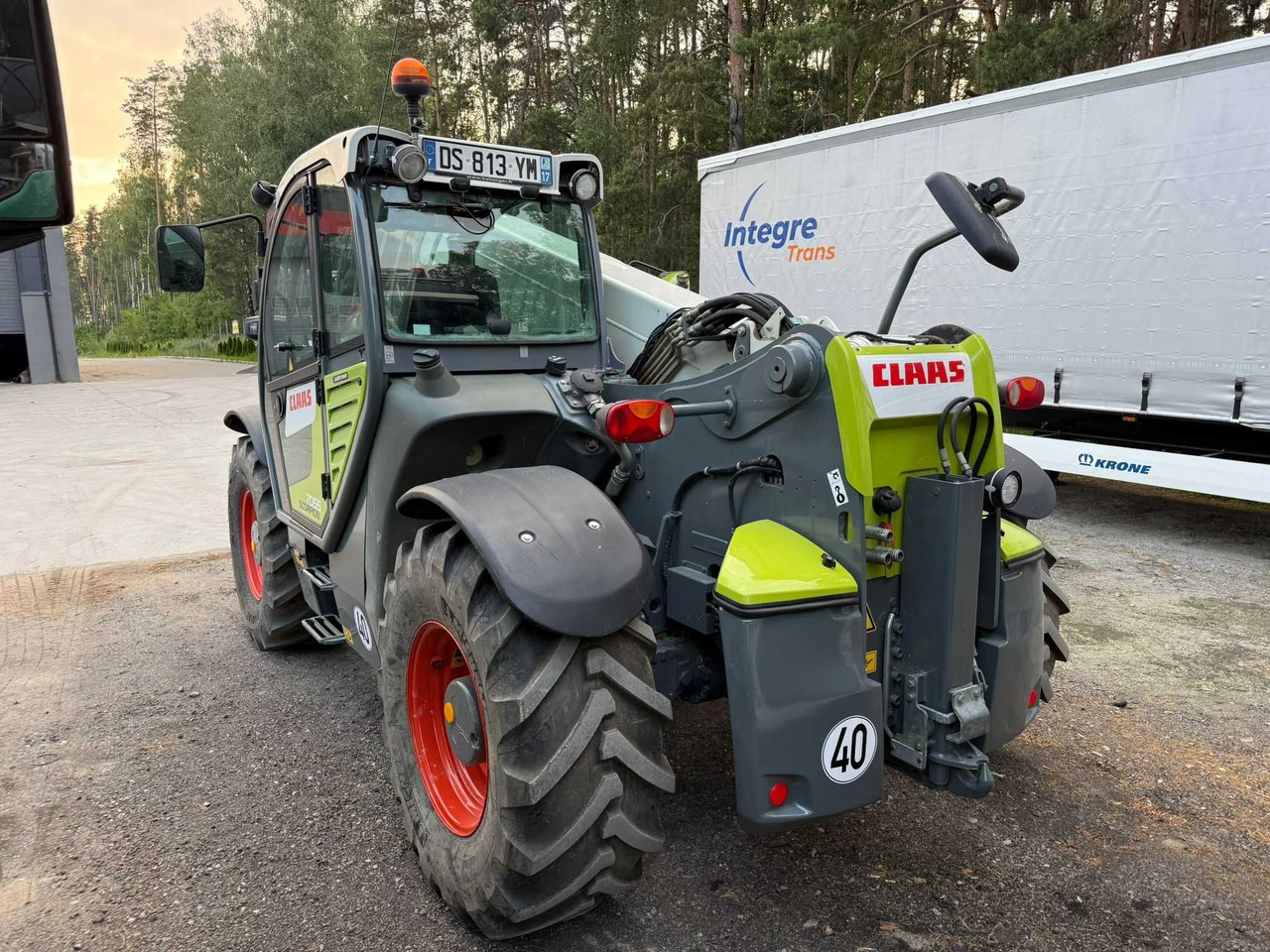 CLAAS SCORPION 7055 Varipower, Klima, Zaczep hydr,Centr smar,z Francji - Telescopic handler: picture 4 CLAAS SCORPION 7055 Varipower, Klima, Zaczep hydr,Centr smar,z Francji - Telescopic handler: picture 4