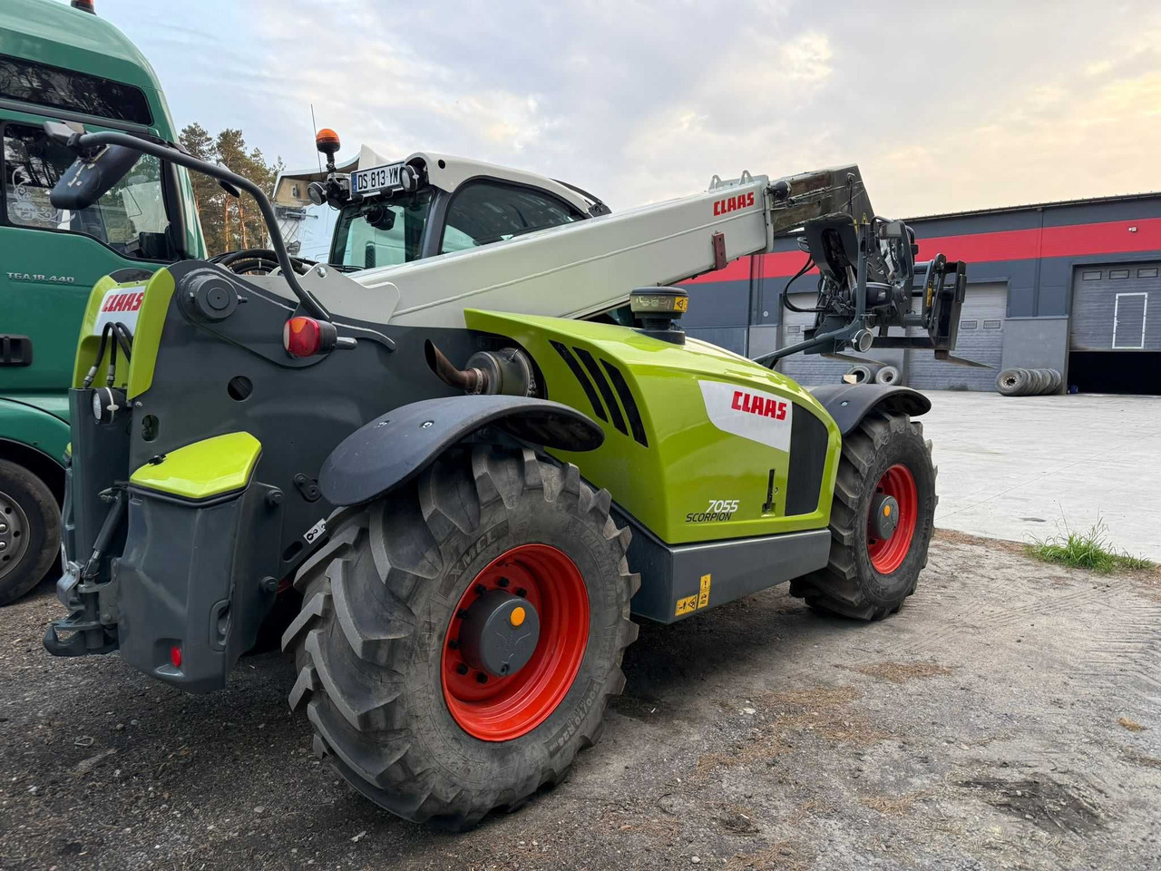 CLAAS SCORPION 7055 Varipower, Klima, Zaczep hydr,Centr smar,z Francji - Telescopic handler: picture 5 CLAAS SCORPION 7055 Varipower, Klima, Zaczep hydr,Centr smar,z Francji - Telescopic handler: picture 5