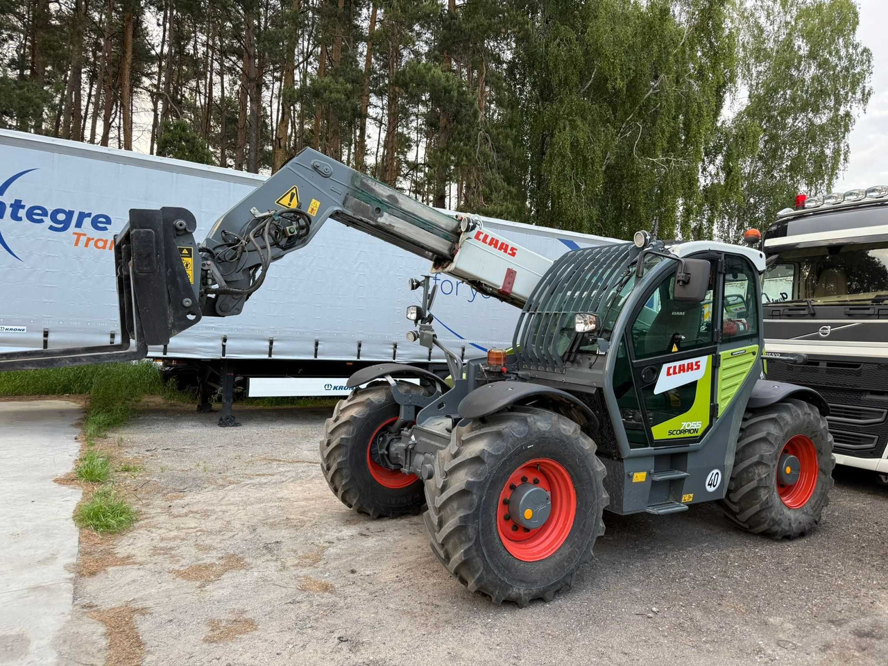 CLAAS SCORPION 7055 Varipower, Klima, Zaczep hydr,Centr smar,z Francji - Telescopic handler: picture 2 CLAAS SCORPION 7055 Varipower, Klima, Zaczep hydr,Centr smar,z Francji - Telescopic handler: picture 2
