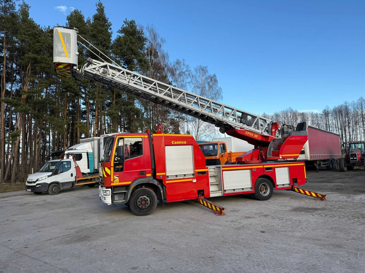 Drabina strażacka 30 m , IVECO Eurocargo Tector 130E24, Camiva EPAS 30 - Fire truck, Truck mounted aerial platform: picture 1 Drabina strażacka 30 m , IVECO Eurocargo Tector 130E24, Camiva EPAS 30 - Fire truck, Truck mounted aerial platform: picture 1