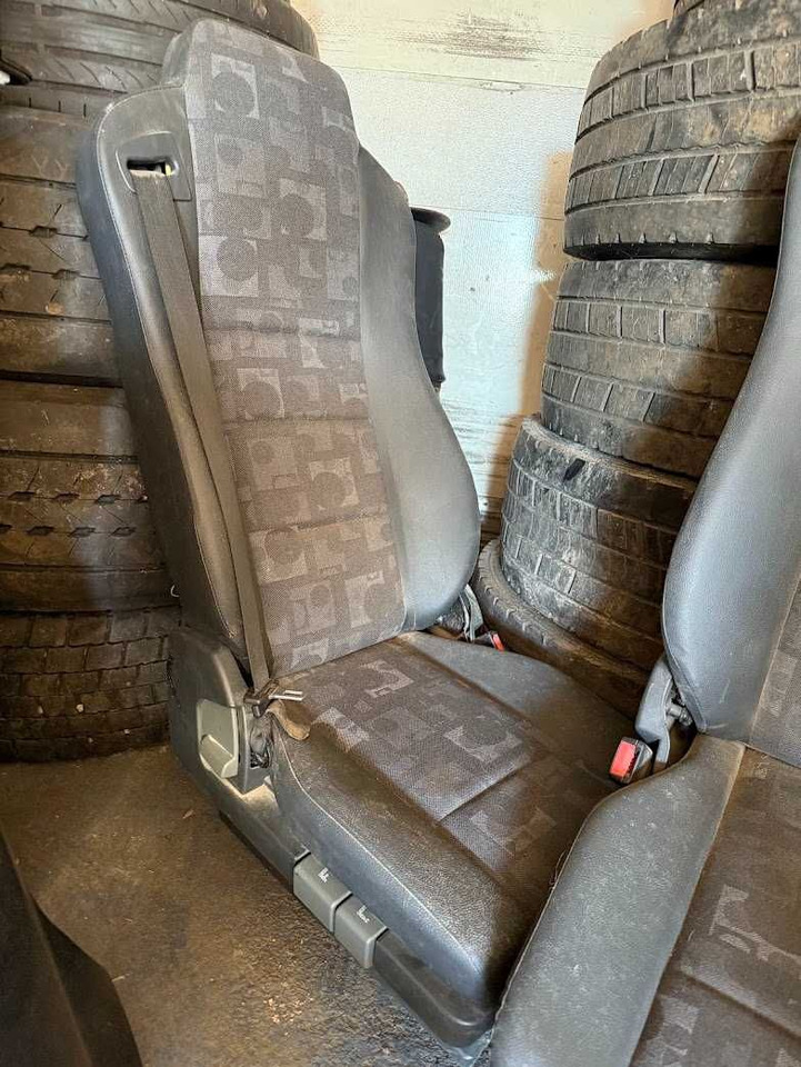 Foteli siedzenia komplet Mercedes Actros nowe - Seat for Truck: picture 2 Foteli siedzenia komplet Mercedes Actros nowe - Seat for Truck: picture 2