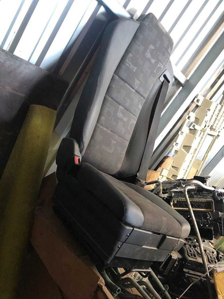 Foteli siedzenia komplet Mercedes Actros nowe - Seat for Truck: picture 4 Foteli siedzenia komplet Mercedes Actros nowe - Seat for Truck: picture 4