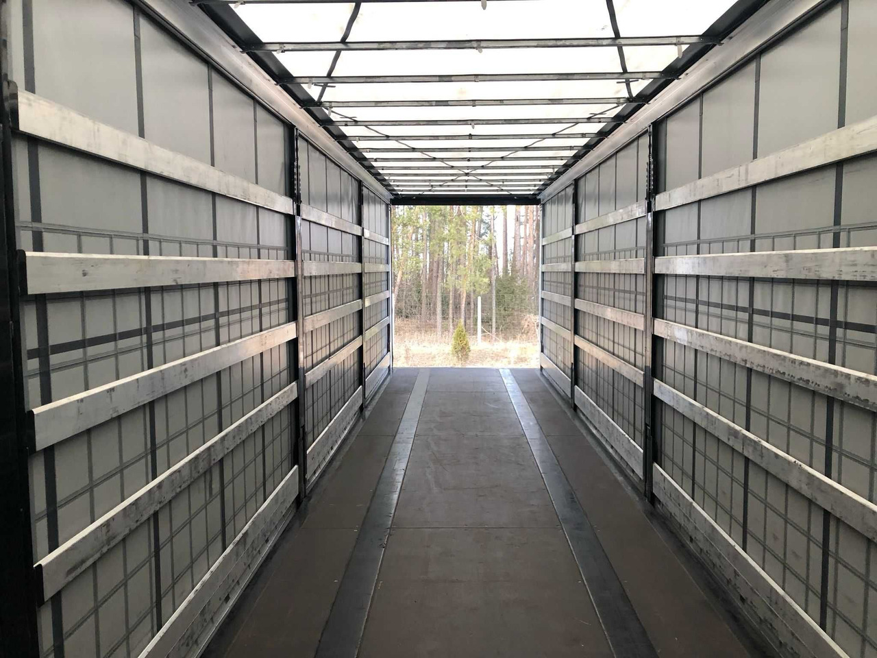 Krone 2023 rok, 93 m3,waga 6200 kg,Certyfikat XL, Multilock, z Niemiec - Curtainsider semi-trailer: picture 4 Krone 2023 rok, 93 m3,waga 6200 kg,Certyfikat XL, Multilock, z Niemiec - Curtainsider semi-trailer: picture 4