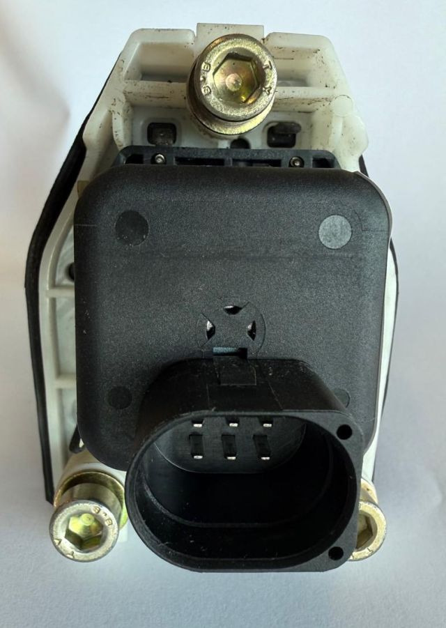 Linde 7919040015 | Joystick sn. 3246 - Electrical system for Material handling equipment: picture 3 Linde 7919040015 | Joystick sn. 3246 - Electrical system for Material handling equipment: picture 3