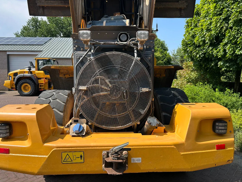 New Wheel loader Volvo L90 H: picture 16 New Wheel loader Volvo L90 H: picture 16