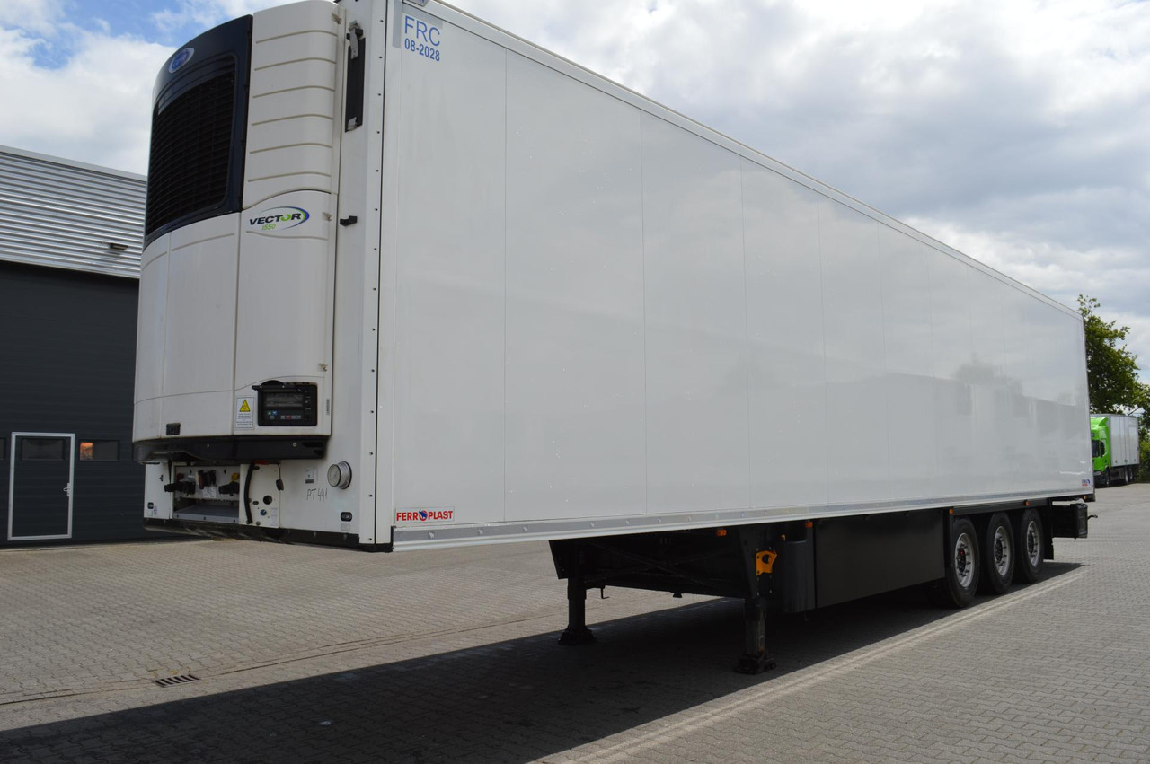 Schmitz Cargobull SKO FP 45 Carrier Vector 1550 - Refrigerator semi-trailer: picture 4 Schmitz Cargobull SKO FP 45 Carrier Vector 1550 - Refrigerator semi-trailer: picture 4