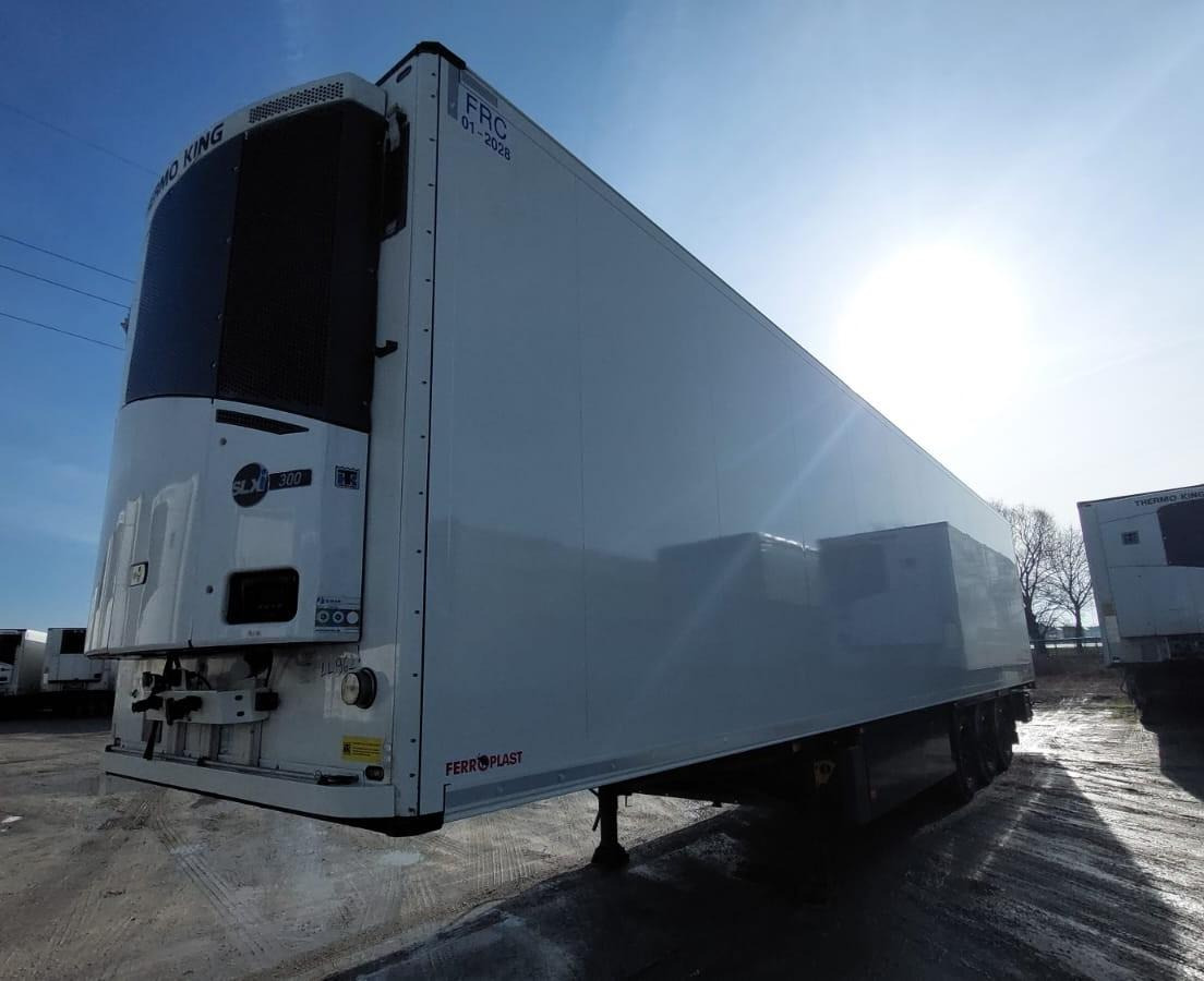 Schmitz Cargobull SKO FP 45 ThermoKing SLXi 300 - Refrigerator semi-trailer: picture 1 Schmitz Cargobull SKO FP 45 ThermoKing SLXi 300 - Refrigerator semi-trailer: picture 1