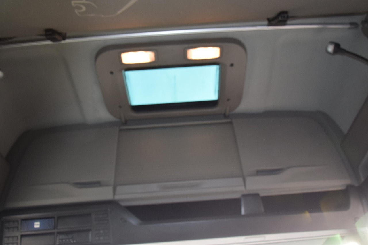 Tractor unit MAN TGX 18.470 GX: picture 14 Tractor unit MAN TGX 18.470 GX: picture 14