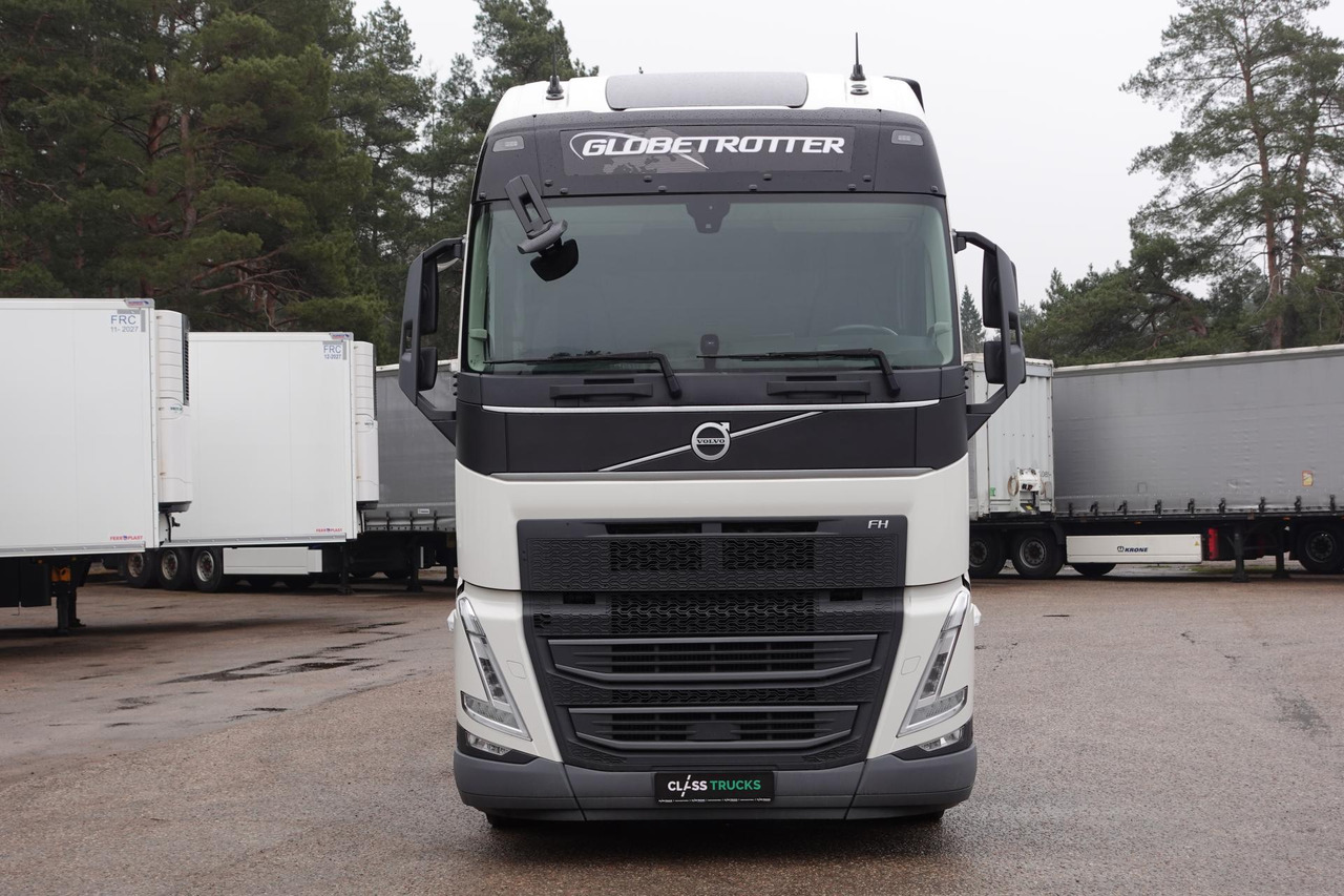 Volvo FH 460 Globetrotter XL i-Save I-ParkCool - Tractor unit: picture 2 Volvo FH 460 Globetrotter XL i-Save I-ParkCool - Tractor unit: picture 2