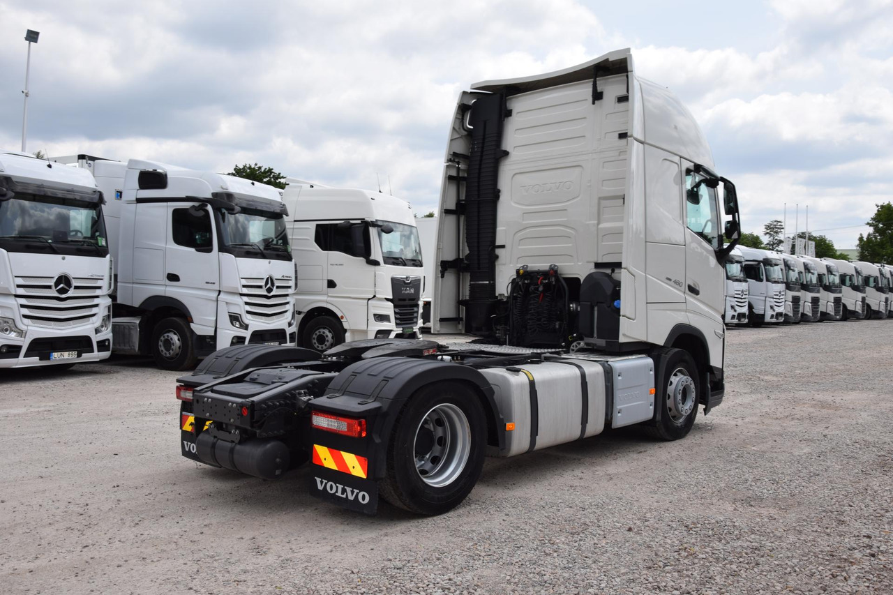 Volvo FH 460 Globetrotter XL i-Save I-ParkCool - Tractor unit: picture 4 Volvo FH 460 Globetrotter XL i-Save I-ParkCool - Tractor unit: picture 4