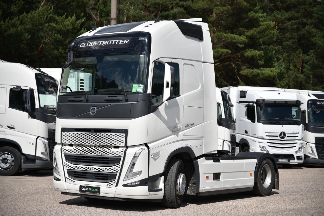 Volvo FH 460 Globetrotter XL i-Save Side Skirts - Tractor unit: picture 1 Volvo FH 460 Globetrotter XL i-Save Side Skirts - Tractor unit: picture 1