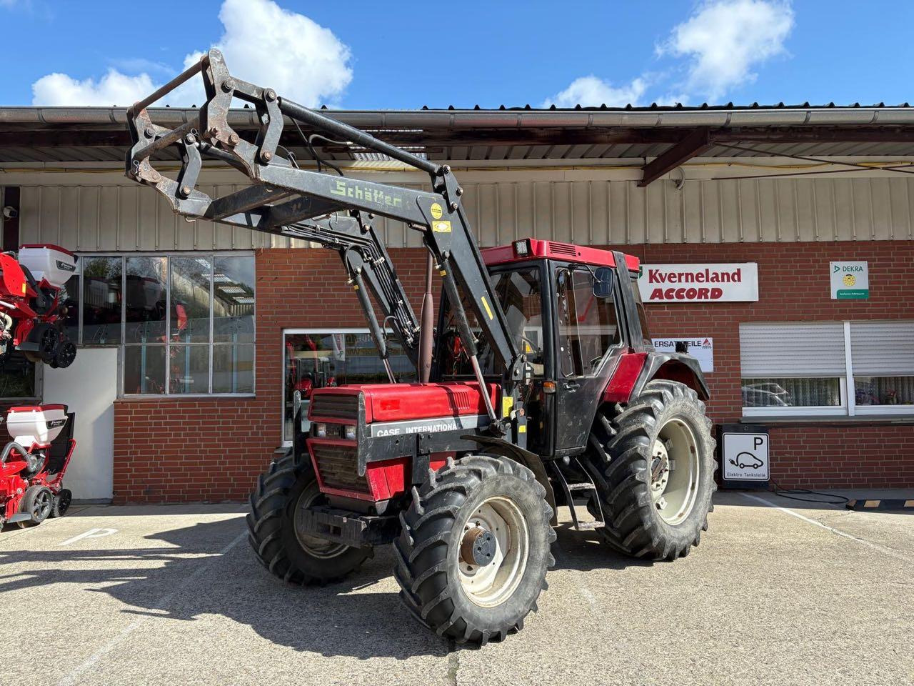 Case-IH 844 XL - Farm tractor: picture 4 Case-IH 844 XL - Farm tractor: picture 4