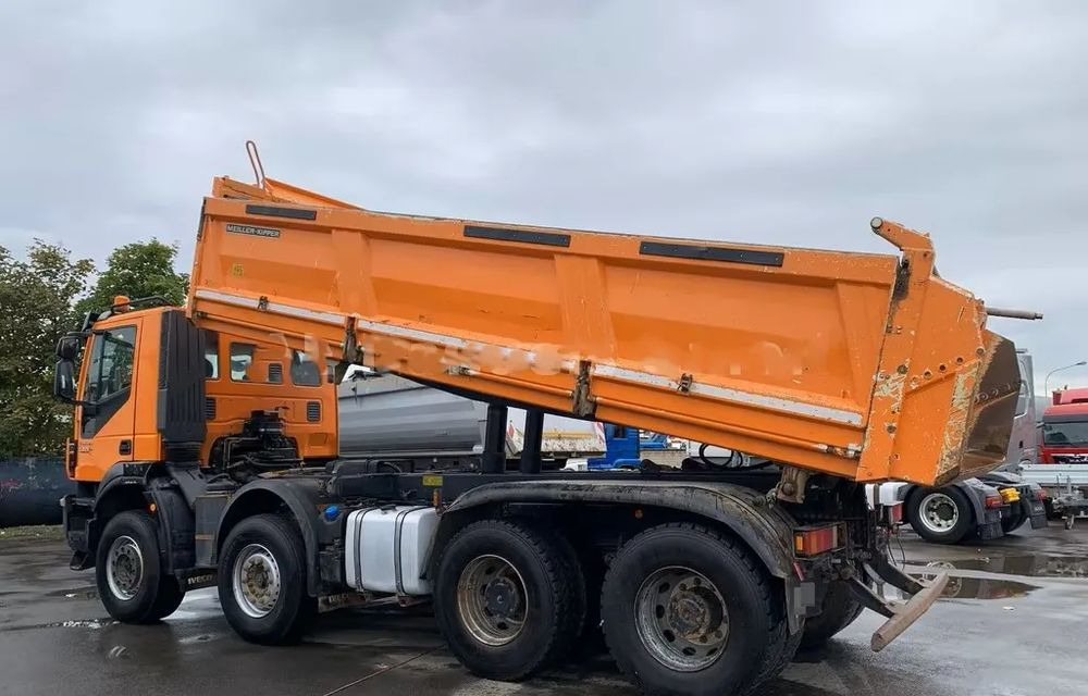 Iveco Trakker 450 E6 / BB/ 8x4 / Wywrotka Meiller 3-stronna / Bordmatik / Automat / Retarder - Tipper: picture 5 Iveco Trakker 450 E6 / BB/ 8x4 / Wywrotka Meiller 3-stronna / Bordmatik / Automat / Retarder - Tipper: picture 5
