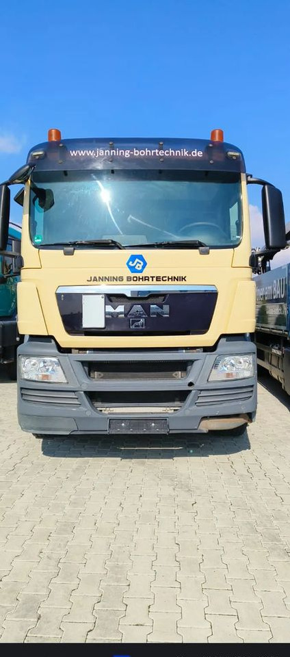 MAN MAN TGS 26.360/6X2/POJAZD KOMUNALNY Z WYWROTEM - Vacuum truck: picture 2 MAN MAN TGS 26.360/6X2/POJAZD KOMUNALNY Z WYWROTEM - Vacuum truck: picture 2