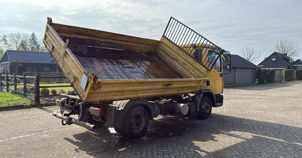 MAN TGL 8.210 * 2007 * 3-stronny KIPER * NOWE OPONY * MANUAL * RESOR * 3 MIEJSCA - Tipper: picture 2 MAN TGL 8.210 * 2007 * 3-stronny KIPER * NOWE OPONY * MANUAL * RESOR * 3 MIEJSCA - Tipper: picture 2