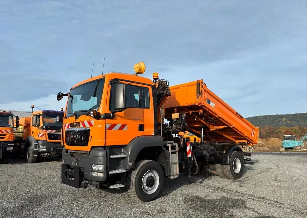 MAN TGS 18.320/ 4x4 / Euro4 /Wywrotka trójstronna Meiller +Kran Atlas TLC 82.2 +sterowanie radiowe – Przystosowany do pracy zimą — odśnieżanie, posypywanie, pług - Tipper: picture 2 MAN TGS 18.320/ 4x4 / Euro4 /Wywrotka trójstronna Meiller +Kran Atlas TLC 82.2 +sterowanie radiowe – Przystosowany do pracy zimą — odśnieżanie, posypywanie, pług - Tipper: picture 2