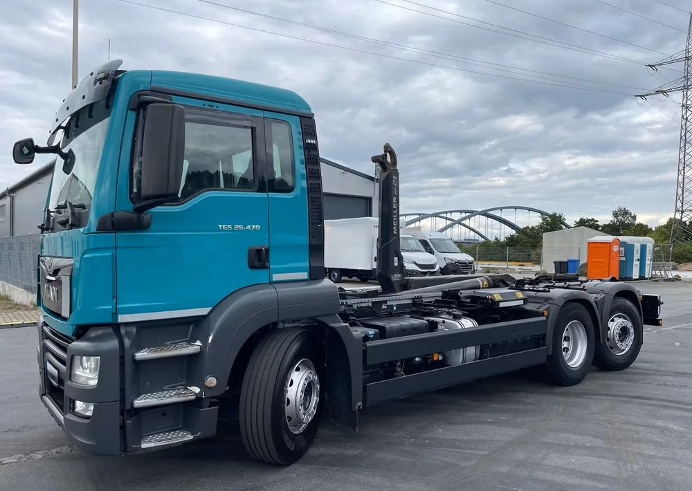 MAN TGS 26.470 6x2 - Hook lift truck: picture 1 MAN TGS 26.470 6x2 - Hook lift truck: picture 1
