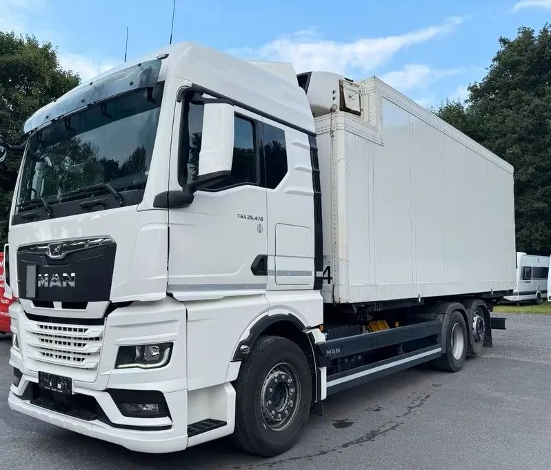 MAN TGX 26.470 – chłodnia / Automatyczna skrzynia / Euro 6c / Retarder /6x2 /Zawieszenie pneumatyczne - Refrigerator truck: picture 2 MAN TGX 26.470 – chłodnia / Automatyczna skrzynia / Euro 6c / Retarder /6x2 /Zawieszenie pneumatyczne - Refrigerator truck: picture 2