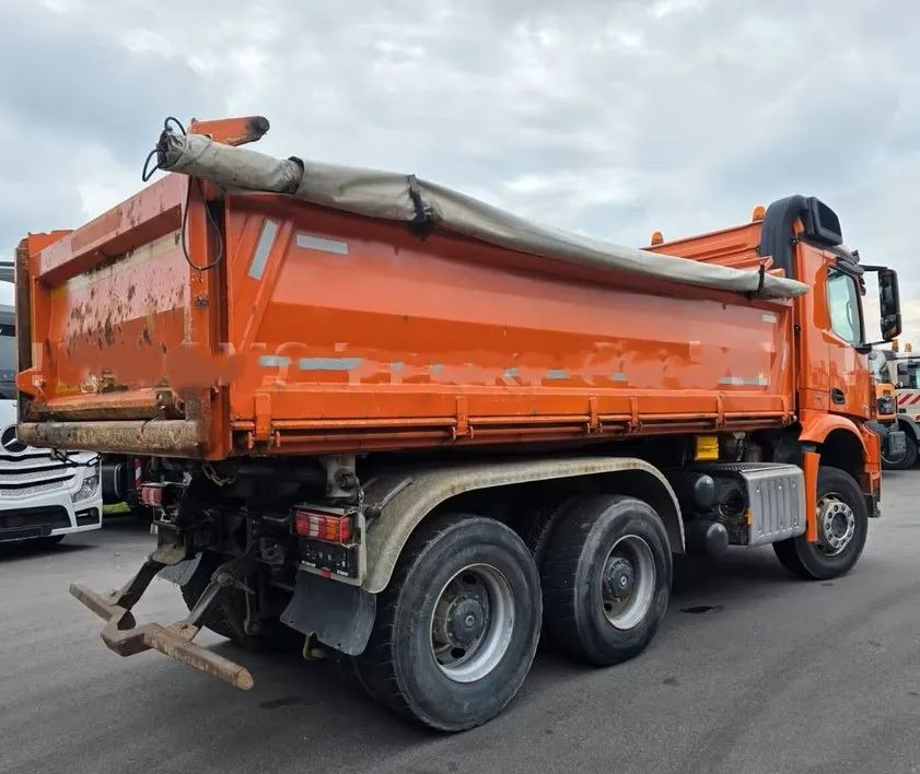 Mercedes-Benz Arocs 2645 6x4 – Wywrotka Meiller 3- stronny/ Manual / Retarder / BORDMATIK / Blatt/Blatt - Tipper: picture 5 Mercedes-Benz Arocs 2645 6x4 – Wywrotka Meiller 3- stronny/ Manual / Retarder / BORDMATIK / Blatt/Blatt - Tipper: picture 5