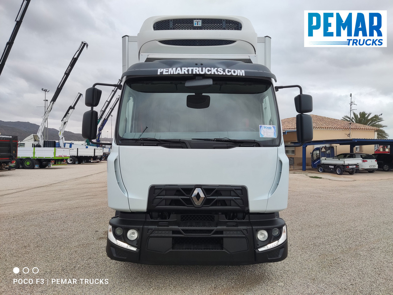 RENAULT MIDLUM D16 240 EURO 6 - Refrigerator truck: picture 2 RENAULT MIDLUM D16 240 EURO 6 - Refrigerator truck: picture 2