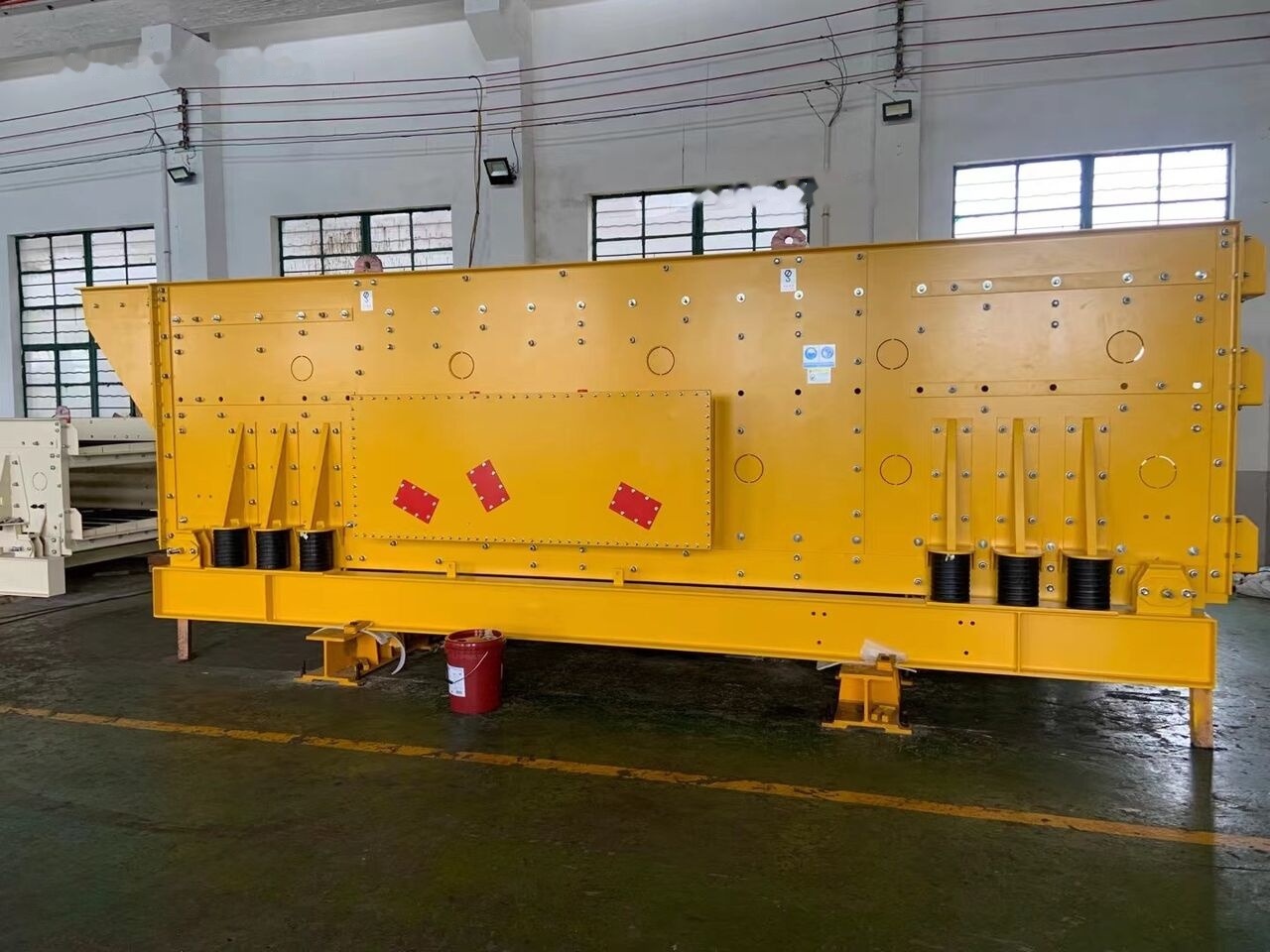 Kinglink KTH Horizontal Vibrating Screen | Triple Shafts - Screener: picture 3 Kinglink KTH Horizontal Vibrating Screen | Triple Shafts - Screener: picture 3