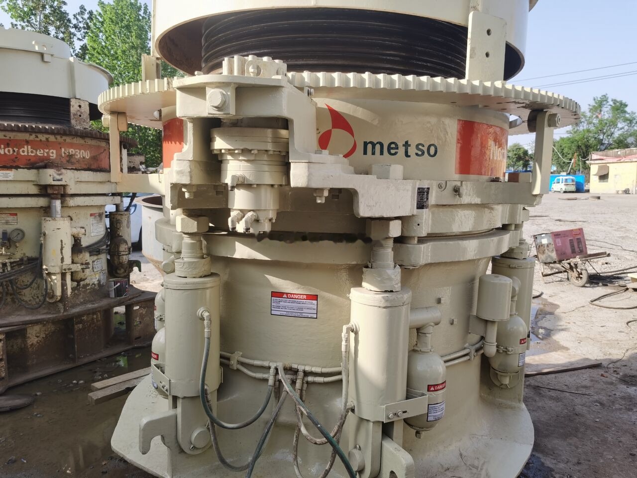 Metso HP300 - Cone crusher: picture 3 Metso HP300 - Cone crusher: picture 3