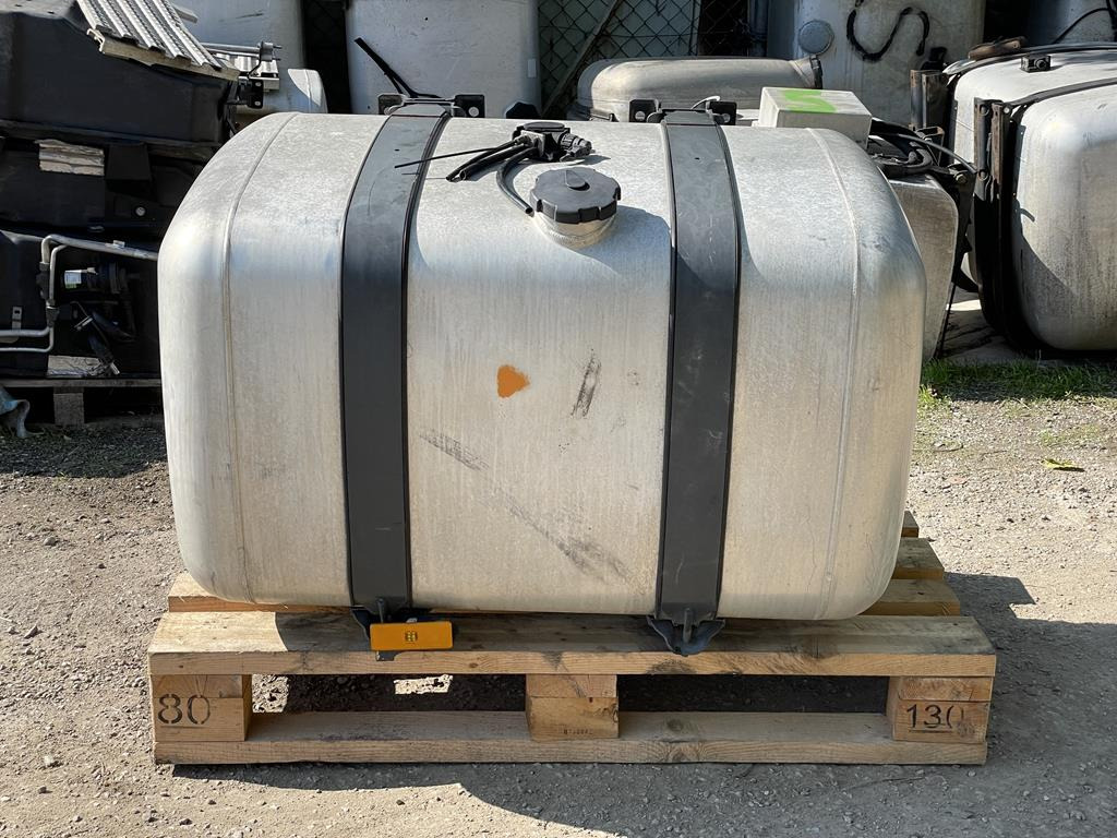 ALUMINUM - 480 L - Fuel tank for Truck: picture 1 ALUMINUM - 480 L - Fuel tank for Truck: picture 1