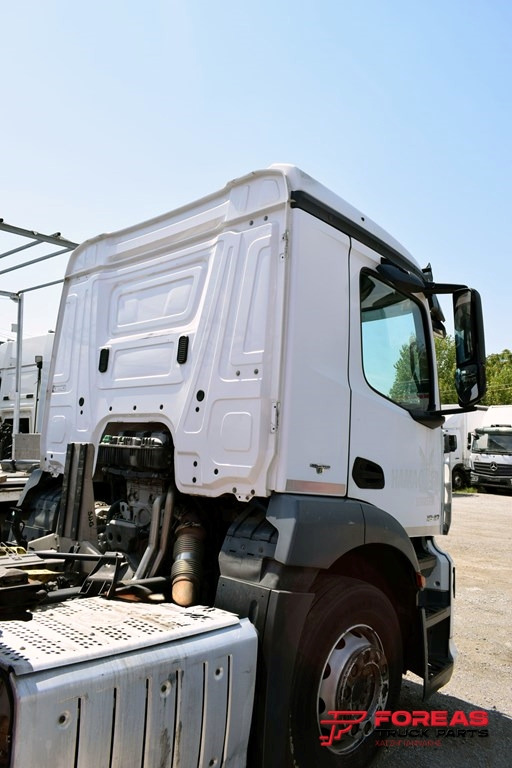 MERCEDES ANTOS 1840 - Cab: picture 4 MERCEDES ANTOS 1840 - Cab: picture 4