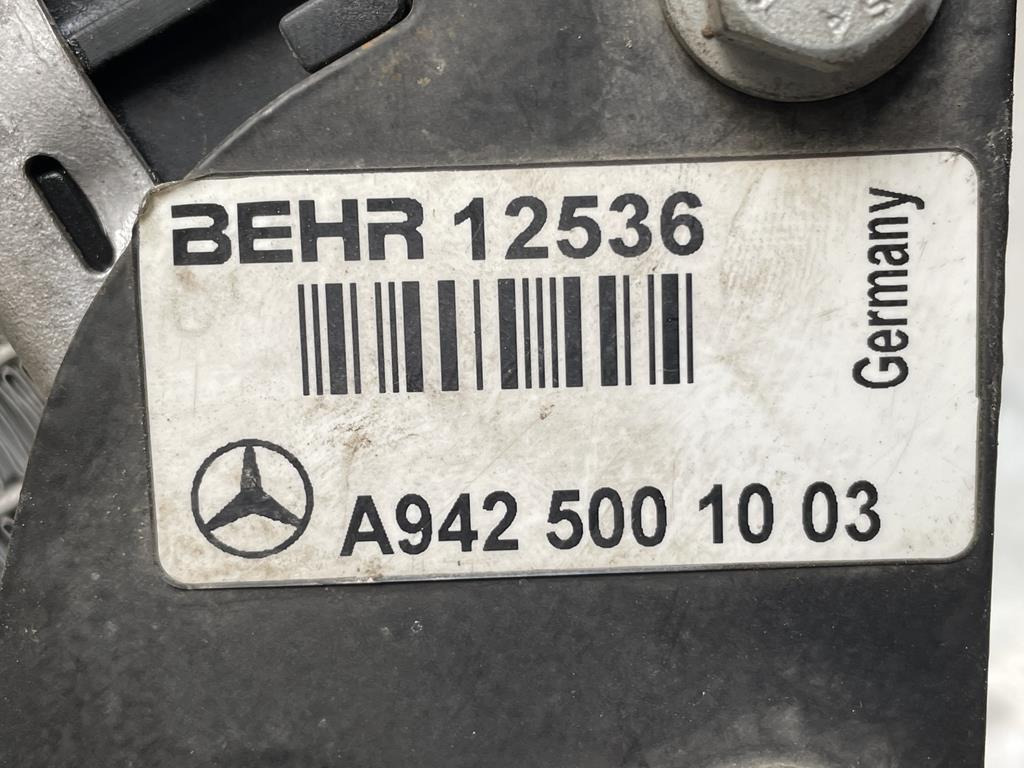 MERCEDES-BENZ ACTROS - BEHR - A 942 500 10 03 - Radiator for Truck: picture 3 MERCEDES-BENZ ACTROS - BEHR - A 942 500 10 03 - Radiator for Truck: picture 3